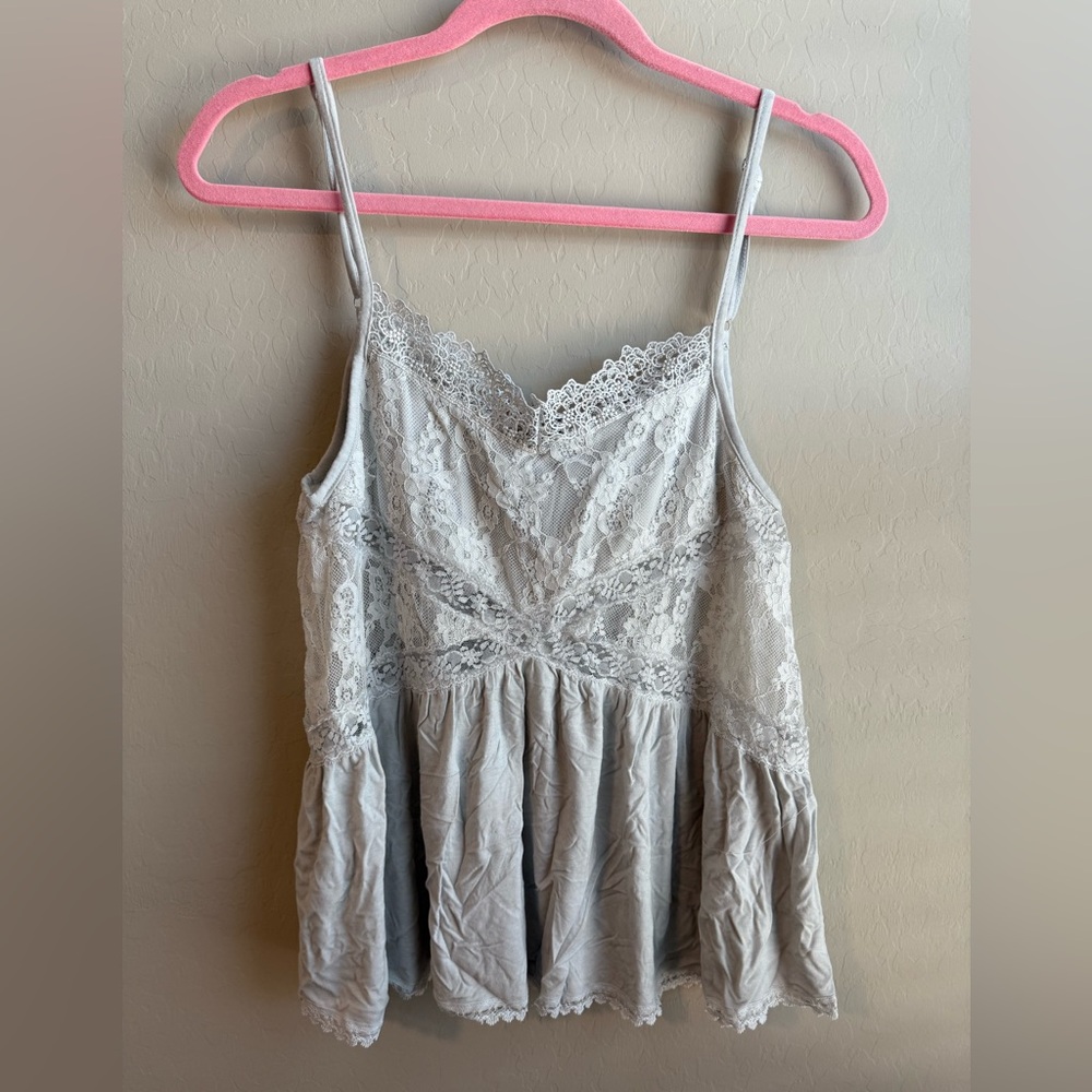 POL Gray Ruffled Lace Tank Top
